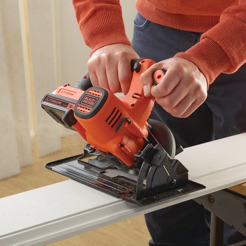 Black and Decker - 18V Circular Saw with 15Ah battery and 400mA Charger - BDCCS18C1