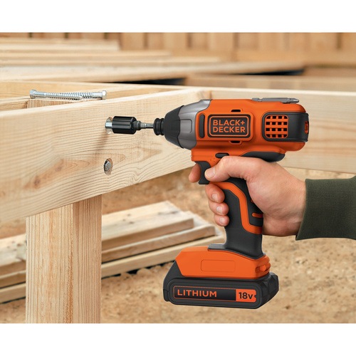 Black and Decker - 18V Impact Driver with 15Ah Battery 400mA Charger in acarton - BDCIM18C1