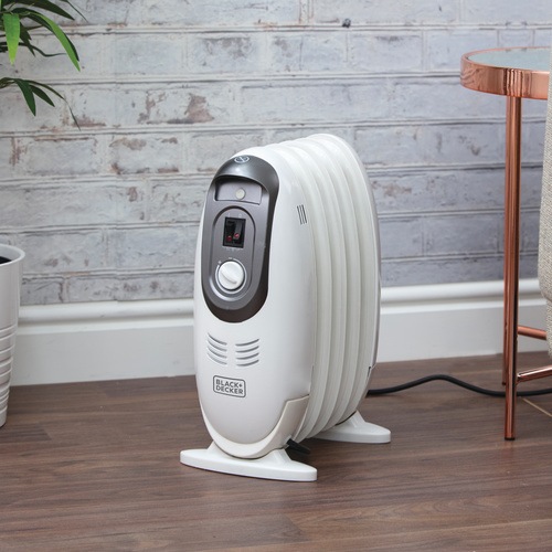 White BLACK+DECKER BXRA43006GB Compact Oil Filled Radiator with 2 Heat Setting and Adjustable Thermostat 600 W
