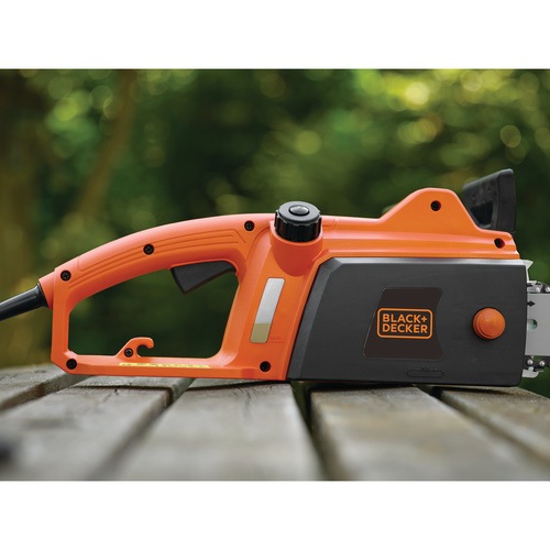 1800W Corded Chainsaw 35cm CS1835 BLACK+DECKER