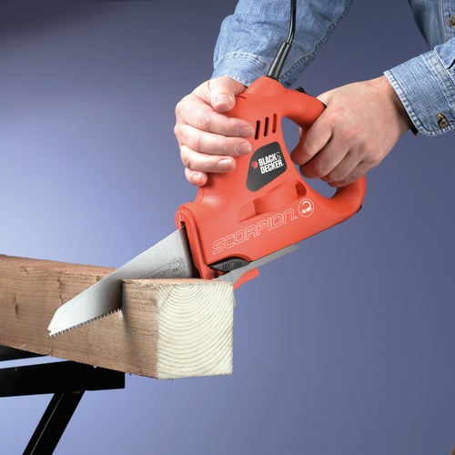400 W BLACK+DECKER KS890EK Scorpion Powered Handsaw with Kitbox