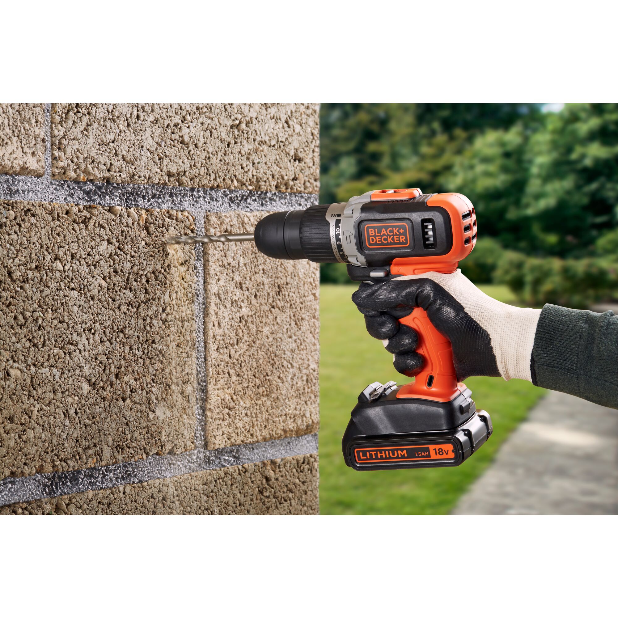 18V Cordless 2 Speed Hammer Drill With Two 1.5Ah Batteries and