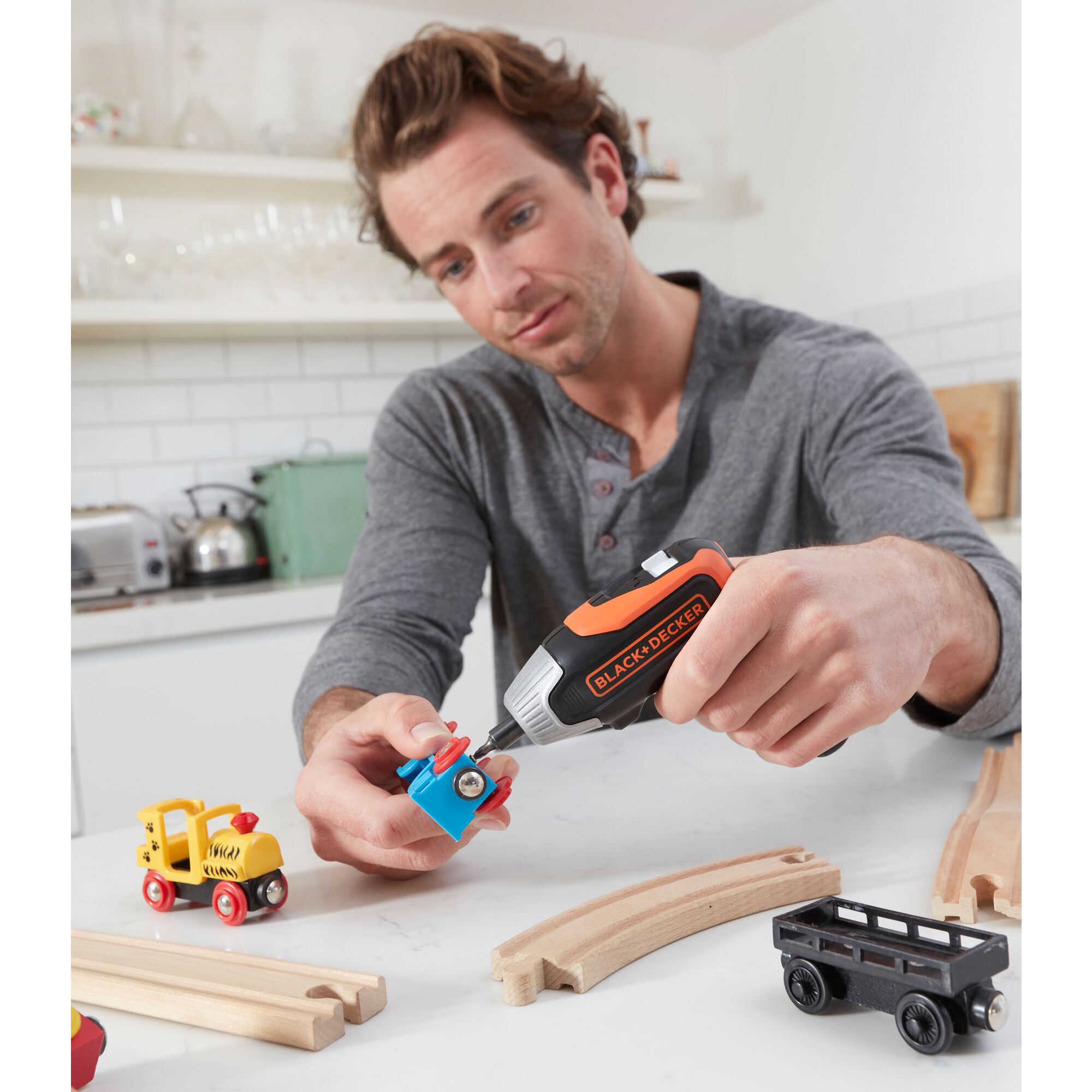 Black & decker pivot driver 3.6 v charger deals