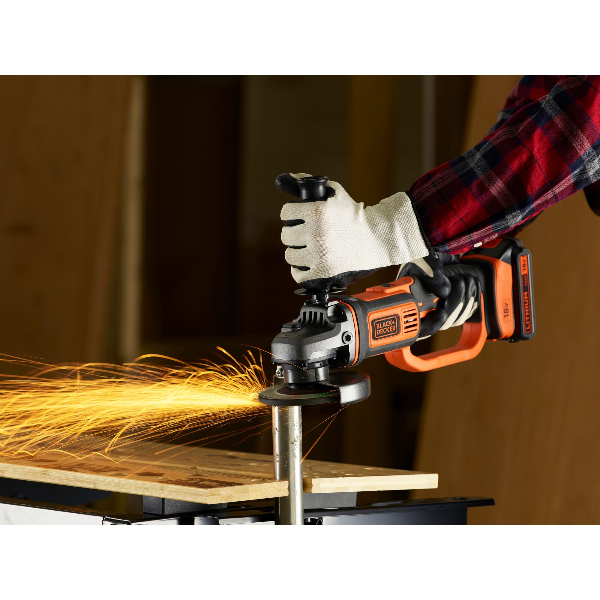 18V Electric Angle Grinder | BLACK+DECKER