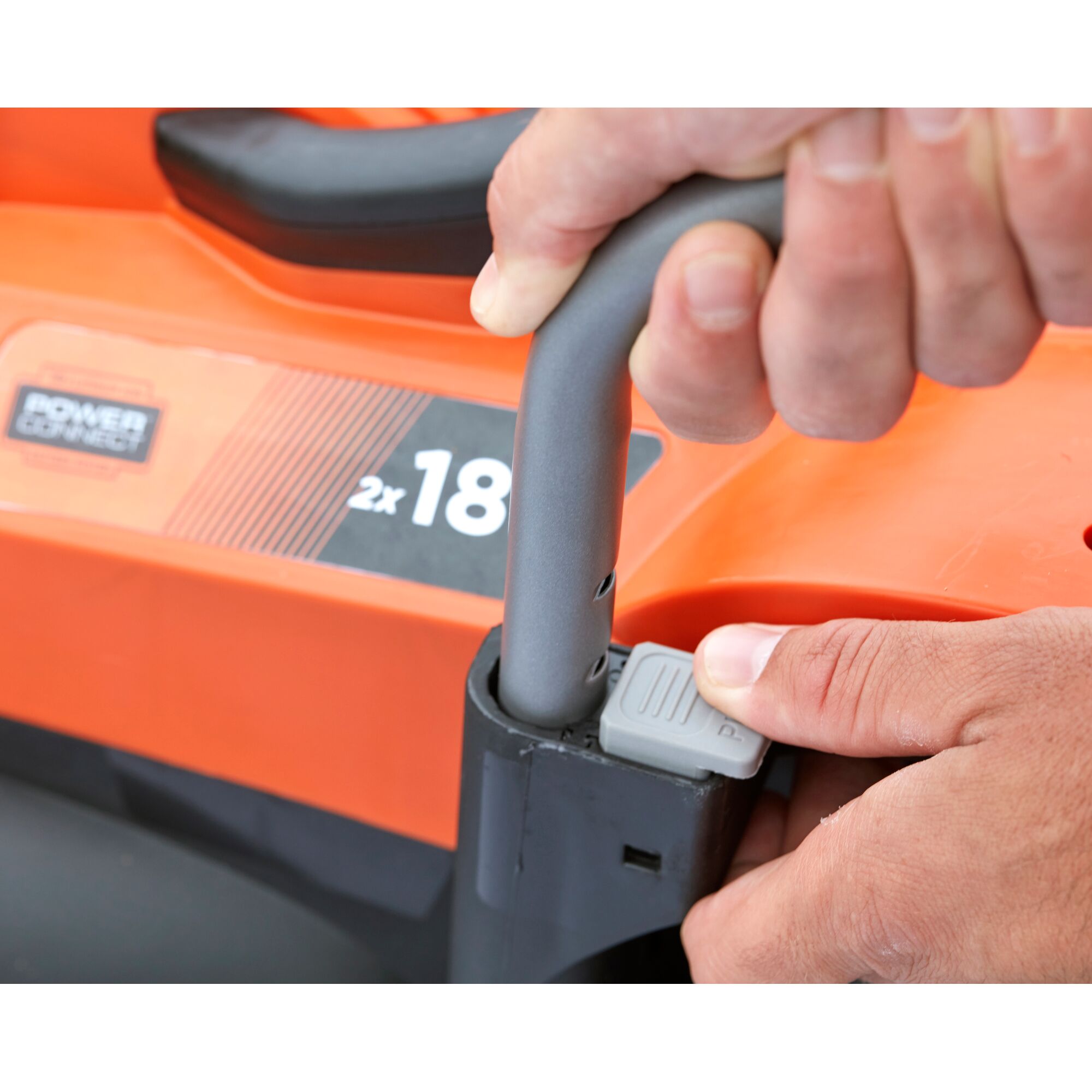 33cm Cordless 2 x 18V Lawn Mower | BLACK+DECKER