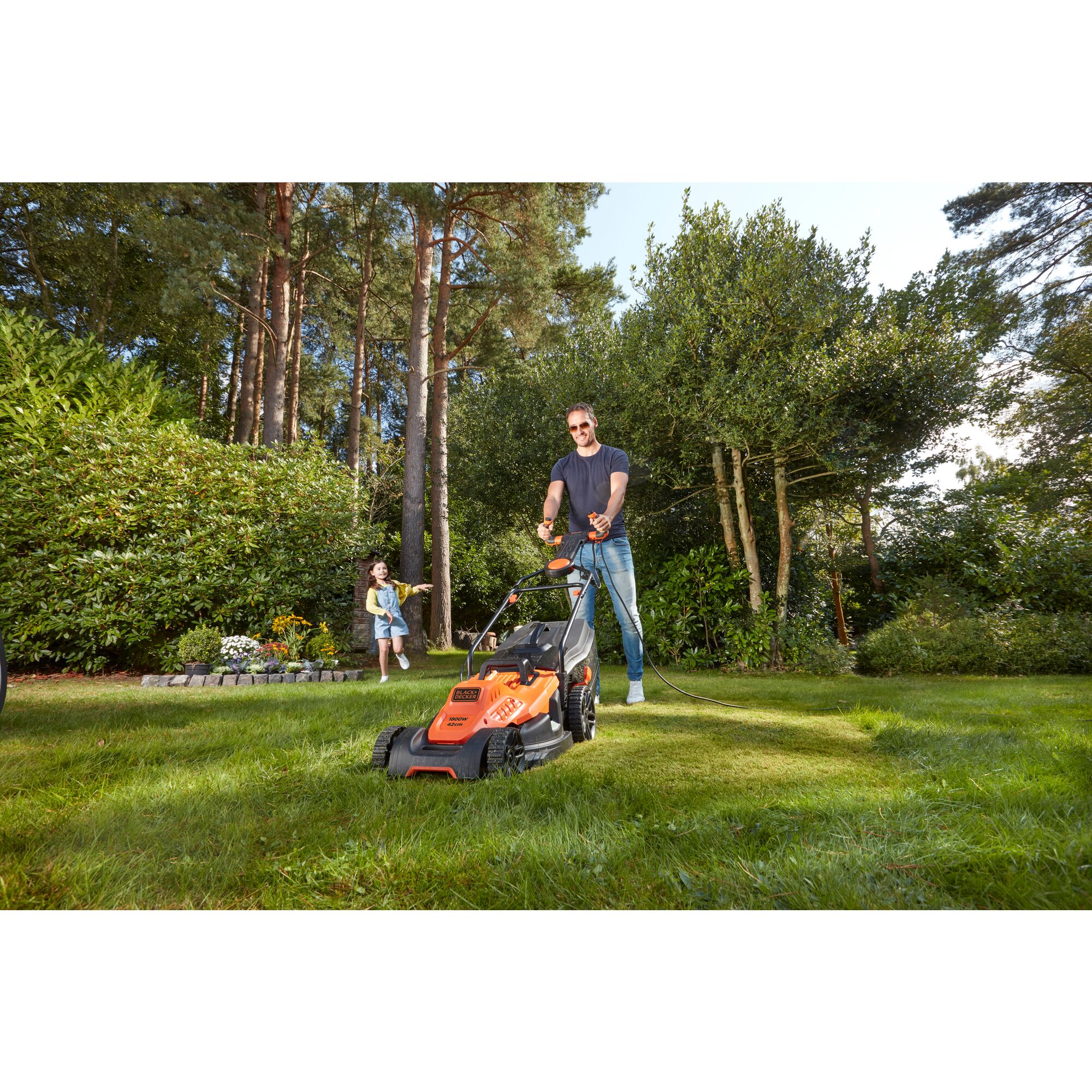 Black & decker edgemax online 1800w 42cm push mower